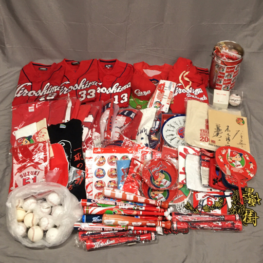 デサント レプリカユニフォーム 天谷 #49 M 含む サインボール Tシャツ タオル 等 広島東洋カープ グッズ まとめ